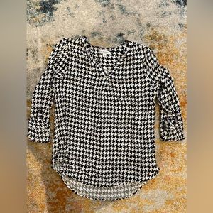 Black and white long sleeve shirt